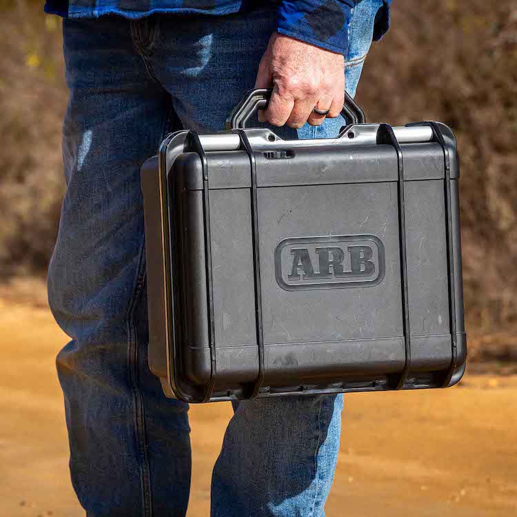 ARB Portable High Output Air Compressor V2 - Image 4
