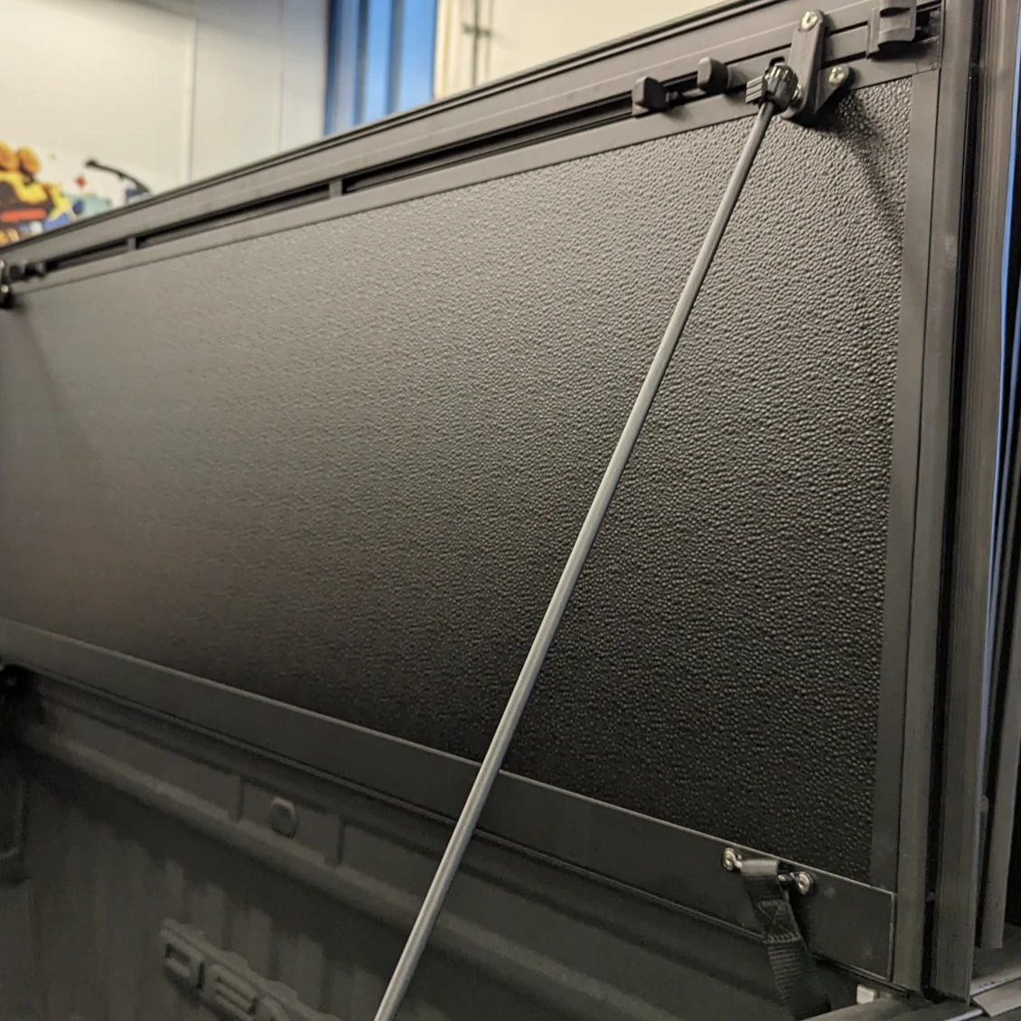 Low Profile Folding Cover | GMC Sierra / Chevy Silverado - Image 3