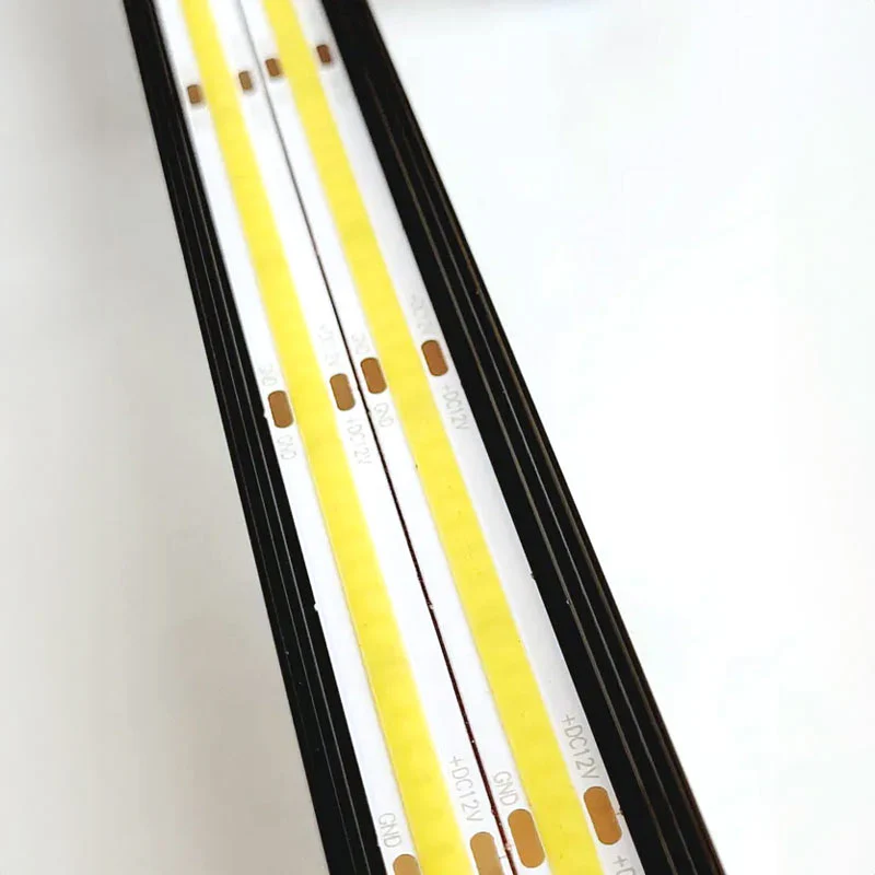 Defender Rear Loadspace LED - Image 3