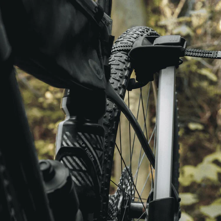Epos 2 with Lights Hitch Bike Rack - Image 8