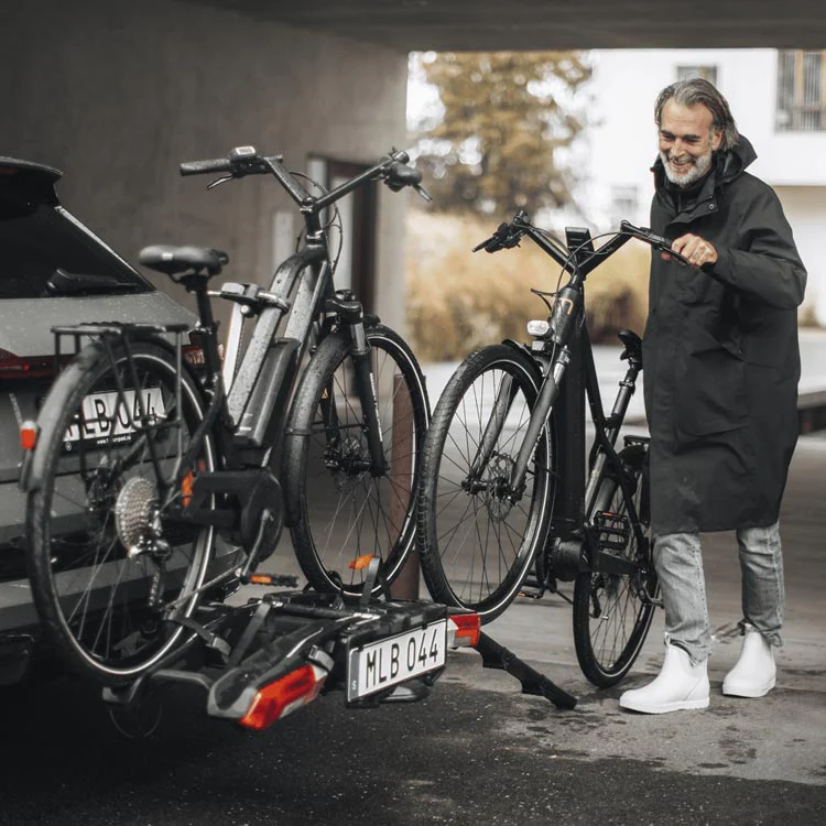 Epos 2 with Lights Hitch Bike Rack - Image 9