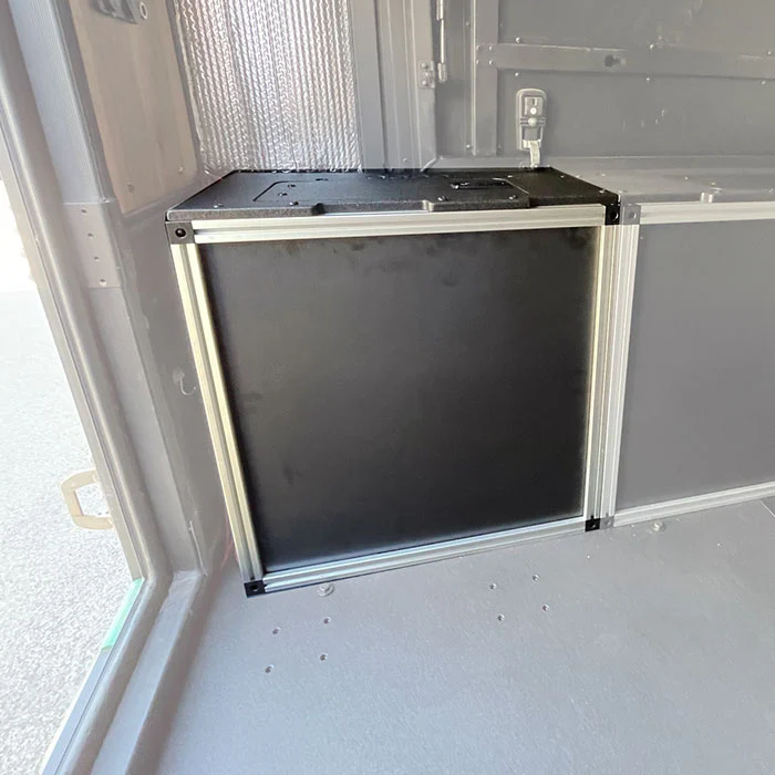Alu-Cabin Dodge RM 6'4" Rear Utility Module - Image 2