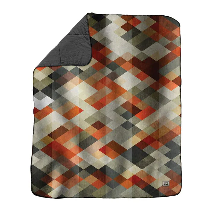 Kuma Kamp Blanket - Image 2