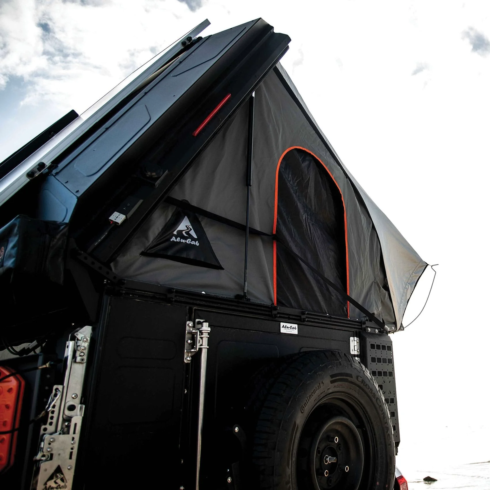 Alu-Cab ModCAP Family Camper - Image 6