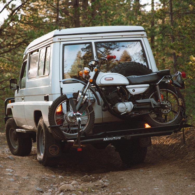 MotoTote Max Motorcycle Hitch Carrier - Image 6