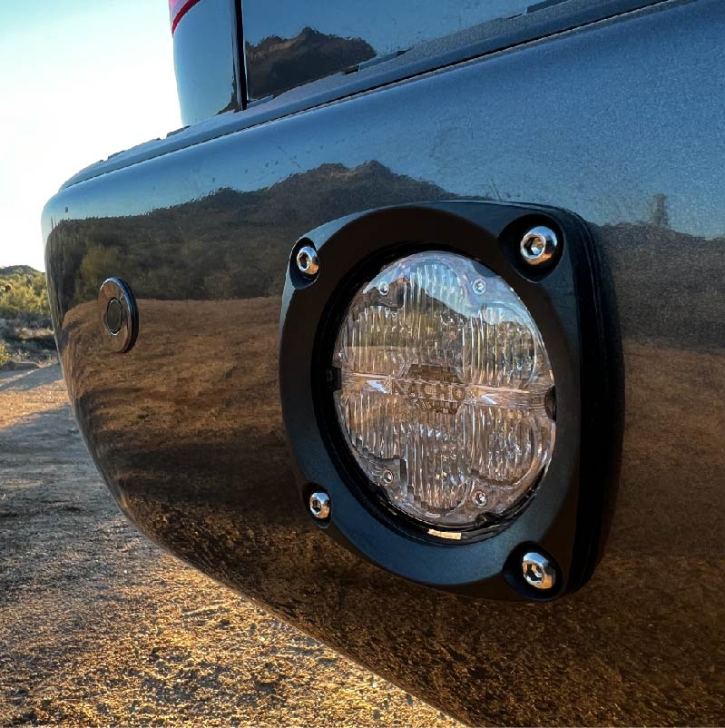 Quatro Flush Mount Kit