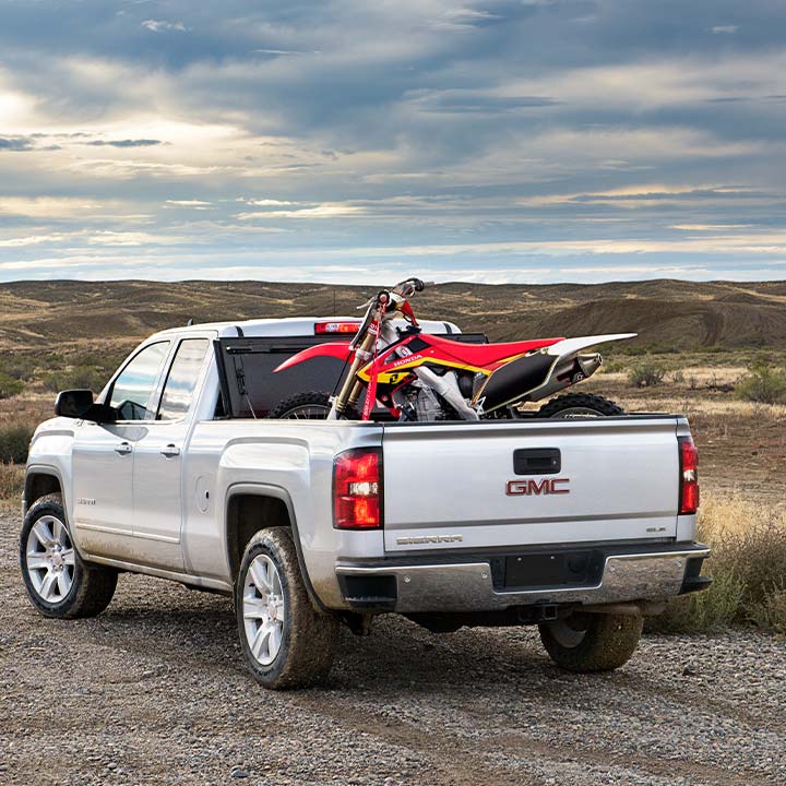 Chevy Silverado HD & GMC Sierra HD  | Hard Folding Tonneau Cover