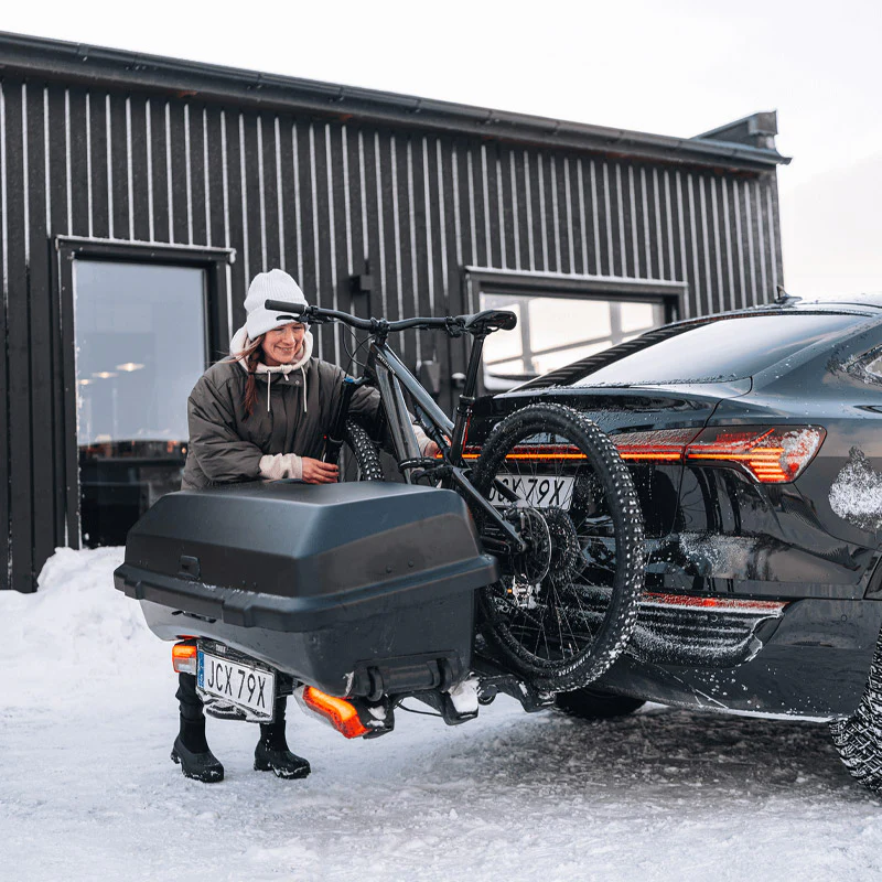 Thule Santu Hitch Cargo Carrier - Image 6