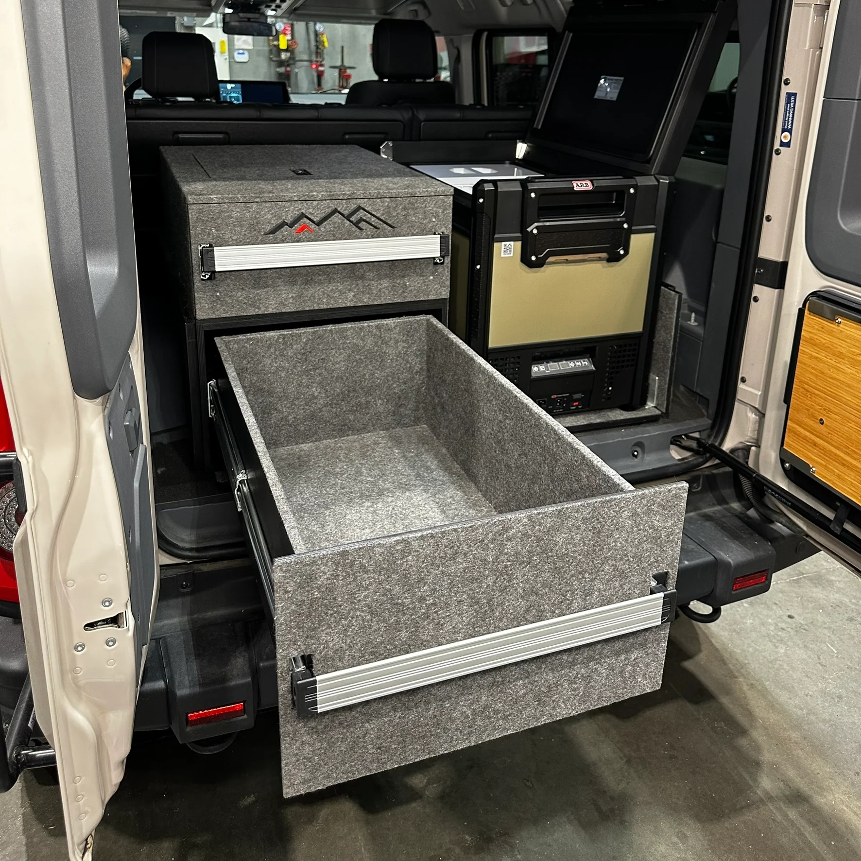 Vertical 2 Cargo Drawer System | INEOS Grenadier - Image 2